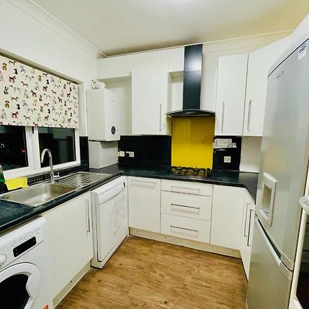 Luxury 2 Bed House With Parking, 5 Min Walk To Station & Ldo Villa London Exterior photo