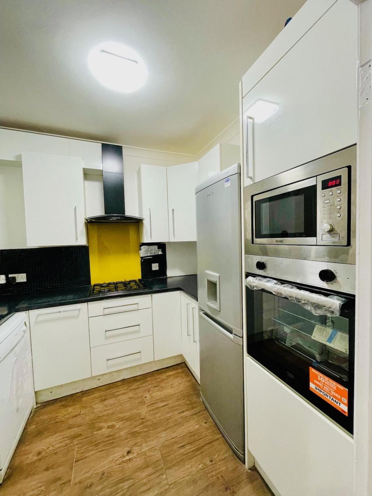 Luxury 2 Bed House With Parking, 5 Min Walk To Station & Ldo Villa London Exterior photo