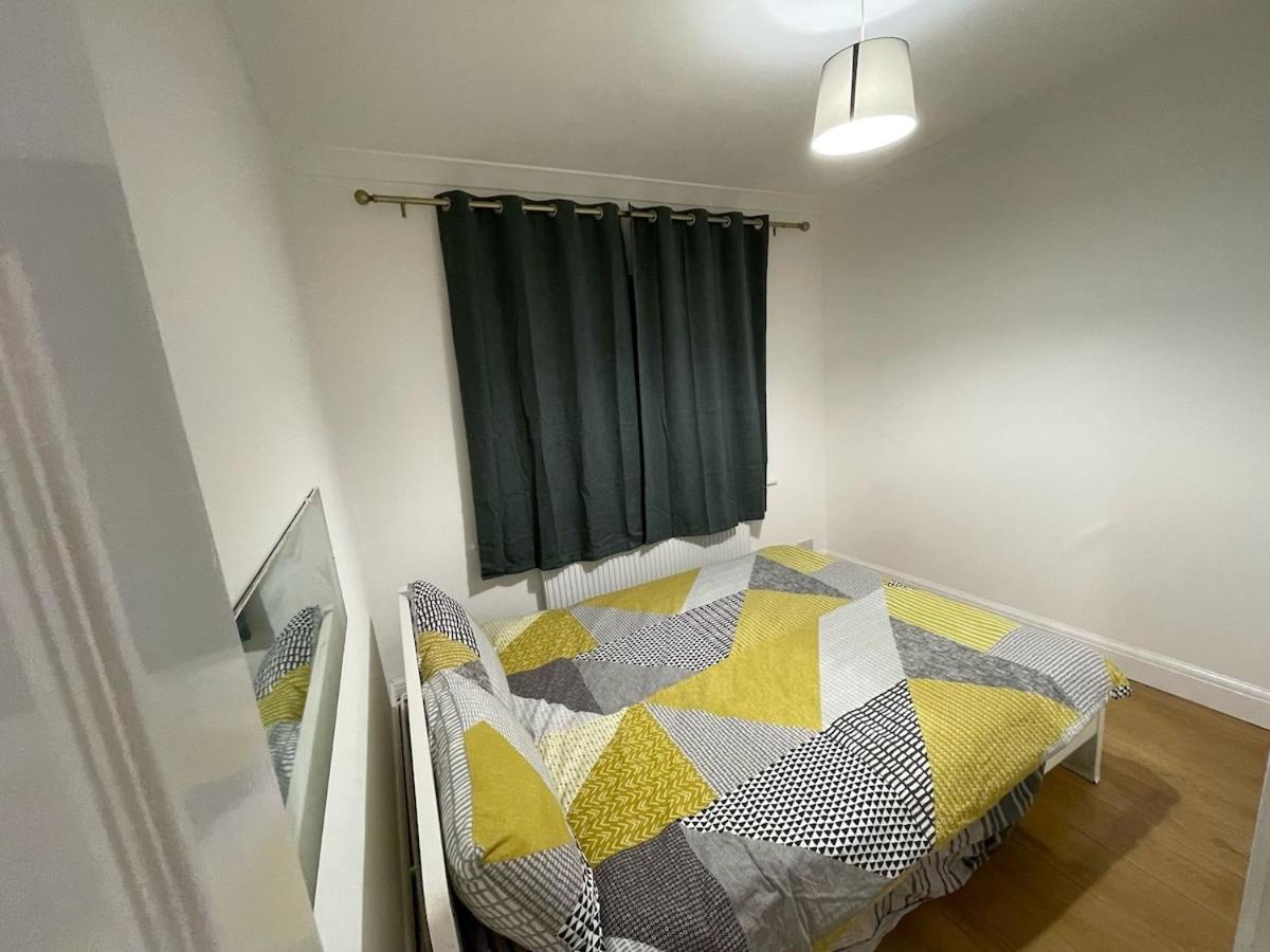 Luxury 2 Bed House With Parking, 5 Min Walk To Station & Ldo Villa London Exterior photo